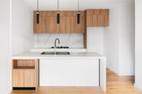Keukensale - modern-houten-keuken_1