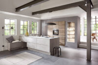 Keukensale - open woonkeuken in betonlook met hout